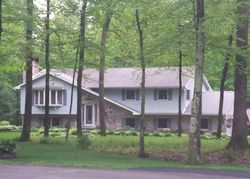  Sawmill Rd, Stroudsburg PA