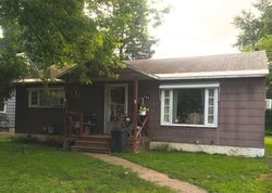 Pre-foreclosure in  HOOVER DR Syracuse, NY 13205