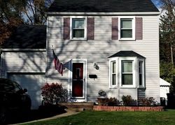 Pre-foreclosure in  PORTSMOUTH AVE Toledo, OH 43613