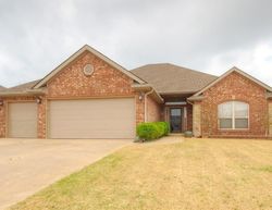 Pre-foreclosure in  W BROADPOINT COURT WAY Mustang, OK 73064