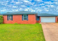 Pre-foreclosure in  N MCKINLEY AVE Oklahoma City, OK 73114