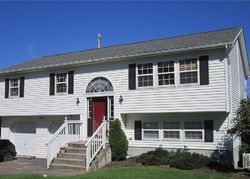 Pre-foreclosure Listing in WAVEY WILLOW LN MONTGOMERY, NY 12549
