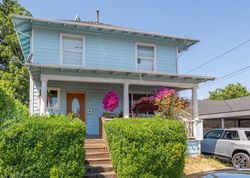 Pre-foreclosure in  NE 79TH AVE Portland, OR 97213
