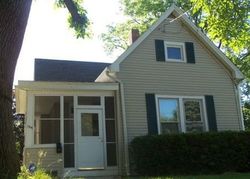 Pre-foreclosure Listing in N BOURLAND AVE PEORIA, IL 61606