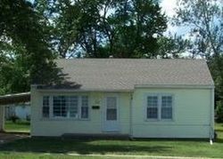 Pre-foreclosure Listing in N HOBSON ST VIRDEN, IL 62690