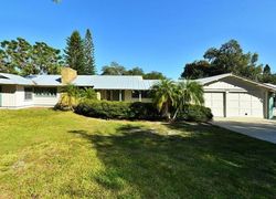  Riverwood Cir, Sarasota FL