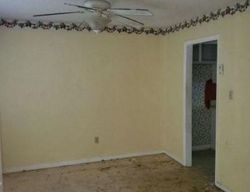Pre-foreclosure in  RAMBLEWOOD RD Spartanburg, SC 29302