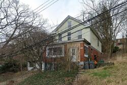 Pre-foreclosure in  CONNECTICUT AVE Pittsburgh, PA 15216