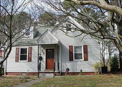 Pre-foreclosure in  ROBIN HOOD RD Norfolk, VA 23513
