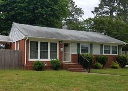 Pre-foreclosure in  LYNNHAVEN DR Hampton, VA 23666