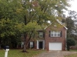 Pre-foreclosure in  NEVIN RD Charlotte, NC 28262