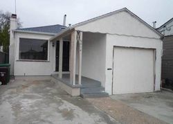 Pre-foreclosure in  WALNUT ST Oakland, CA 94603
