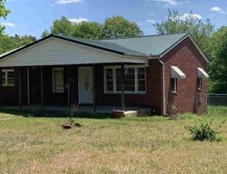 Pre-foreclosure Listing in HARRIS HENRIETTA RD MOORESBORO, NC 28114