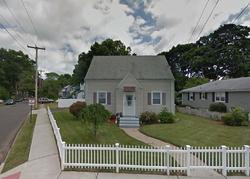 Pre-foreclosure in  CHURCH ST Hamden, CT 06514