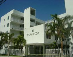Pre-foreclosure in  NE 83RD TER  Miami, FL 33138