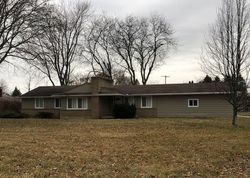 Pre-foreclosure in  CAYUGA DR Grand Blanc, MI 48439