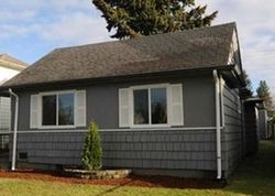 Pre-foreclosure in  S OAKES ST Tacoma, WA 98405