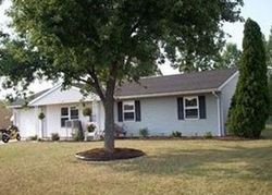 Pre-foreclosure in  MOHAWK CT Sidney, OH 45365
