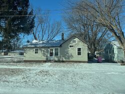 Pre-foreclosure in  RICE ST N Kasota, MN 56050