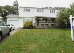 Pre-foreclosure Listing in PICKWICK DR COMMACK, NY 11725