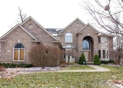 Pre-foreclosure Listing in DARLENE DR COMMERCE TOWNSHIP, MI 48382