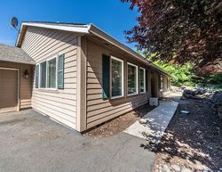 Pre-foreclosure in  MOON TER Medford, OR 97504