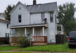 Pre-foreclosure Listing in W JEFFERSON ST BLOOMINGTON, IL 61701