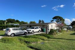 Pre-foreclosure in  NE FATIMA TER Port Saint Lucie, FL 34983