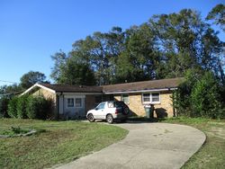 Pre-foreclosure in  MOCKINGBIRD LN Milton, FL 32570