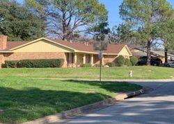 Pre-foreclosure in  YOLANDA DR Fort Worth, TX 76112