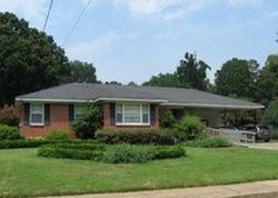 Pre-foreclosure Listing in MACAULAY AVE MEMPHIS, TN 38127