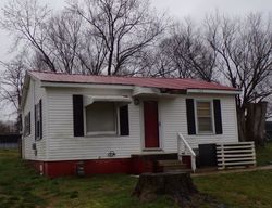 Pre-foreclosure in  JACKIE SWOAPE ST Doyle, TN 38559