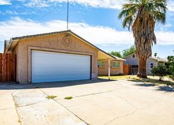 Pre-foreclosure in  VANITA WAY Sacramento, CA 95828