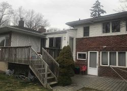 Pre-foreclosure in  STRATFORD N Roslyn Heights, NY 11577
