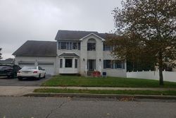 Pre-foreclosure Listing in MILFORD CT EDISON, NJ 08820