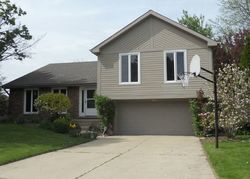  Butler Dr, Crystal Lake IL