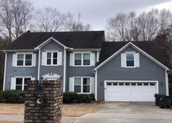 Pre-foreclosure in  ROSECLIFF DR Harvest, AL 35749