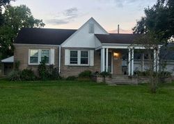 Pre-foreclosure in  MILLING AVE Luling, LA 70070