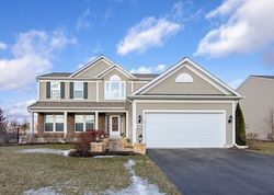  Crestwood Ln, Carpentersville IL