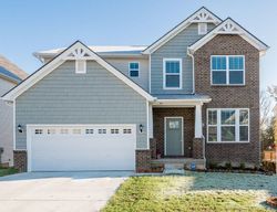 Pre-foreclosure in  FAWN VALLEY DR Louisville, KY 40299