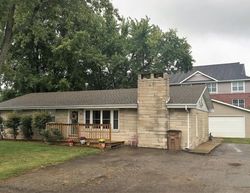 Pre-foreclosure Listing in OLMSTEAD DR COLUMBUS, IN 47201