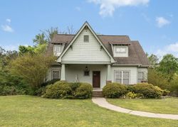  Grove Cir, Bessemer AL