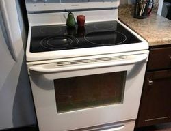 Pre-foreclosure in  FULTON ST Dubuque, IA 52001