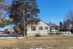 Pre-foreclosure in  165TH AVE Calamus, IA 52729