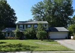 Pre-foreclosure in  PALISADE DR Fort Wayne, IN 46806