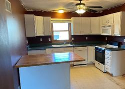 Pre-foreclosure in  SPRING CROSSING DR Middlebury, IN 46540