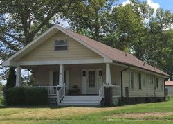 Pre-foreclosure in  E ELM ST Gillespie, IL 62033