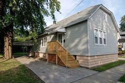Pre-foreclosure in  PARK AVE Dolton, IL 60419