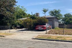 Pre-foreclosure in  S POPPY AVE Fresno, CA 93706