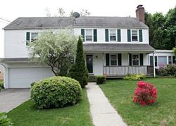 Pre-foreclosure in  NORMAN CIR Stratford, CT 06614